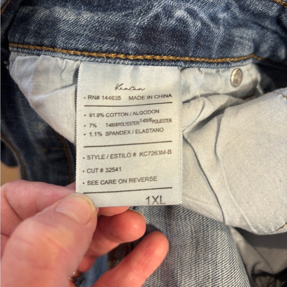 Kancan Distressed Jeans - Picture 3 of 3